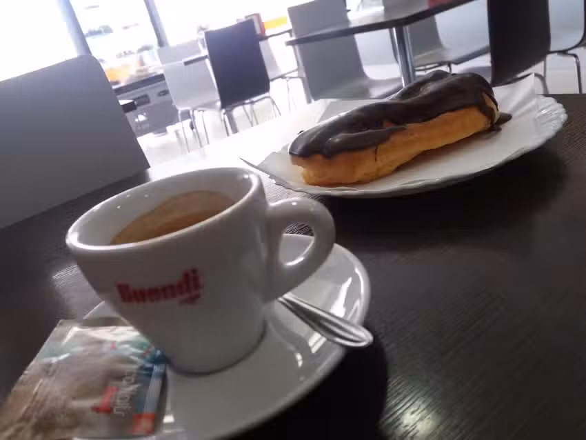 Confeitaria Cantinho