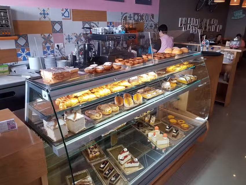 Confeitaria dalvor bakery