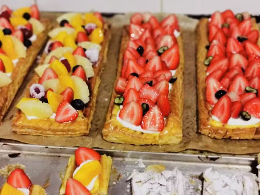 Confeitaria Juvi Guimarães I