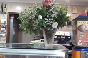 Diamond pão Quente Confeitaria