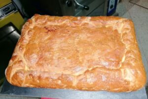 Madruga Pão Quente Pastelaria Café