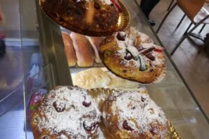 Padaria De Paredes Lda