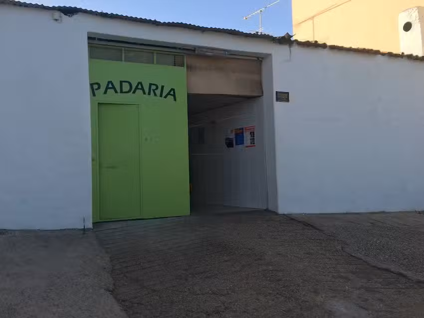 Padaria de Quarteira rua do Sol posto 8125 quarteira