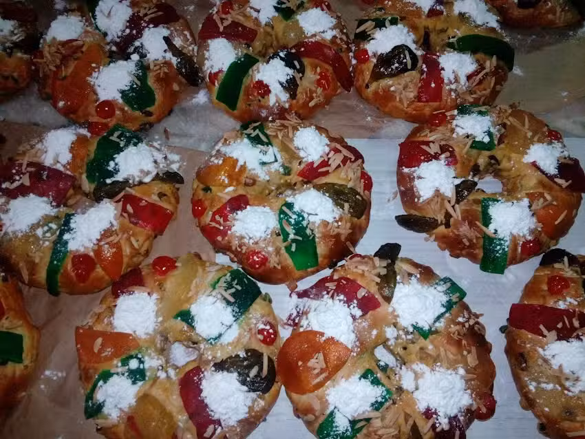 Pão Quente e Pastelaria Moderna