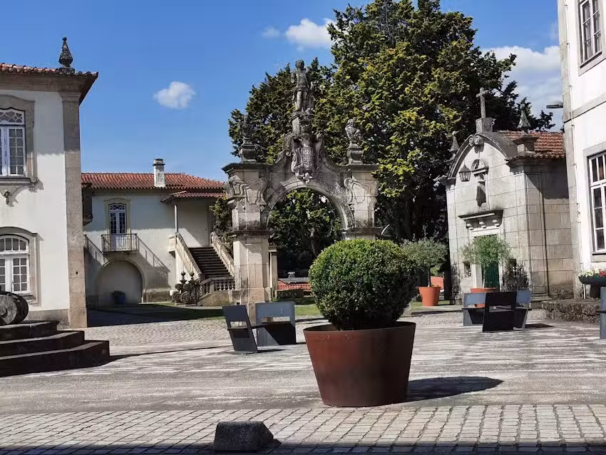 Pão Quente Grillo e Companhia