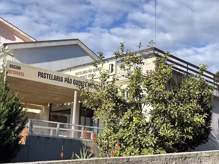 Pastelaria Pão Quente Monte da Ola