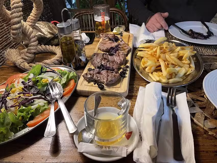 Pastelaria Riviera Diálogos Simpáticos Lda