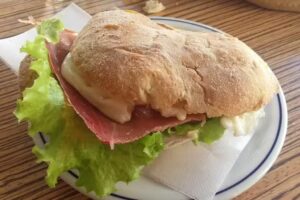 Pastelaria Santa Clara