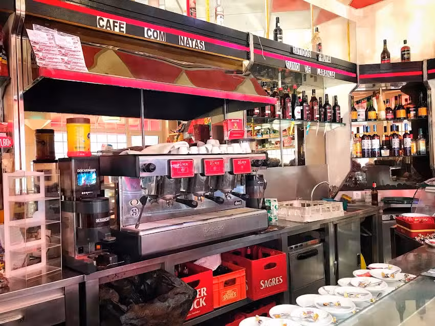 Pastelaria Versalhes Antunes Antunes Lda