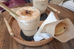 Taiyaki Café 台之燒 Taiwanese wheel cake tea coffee